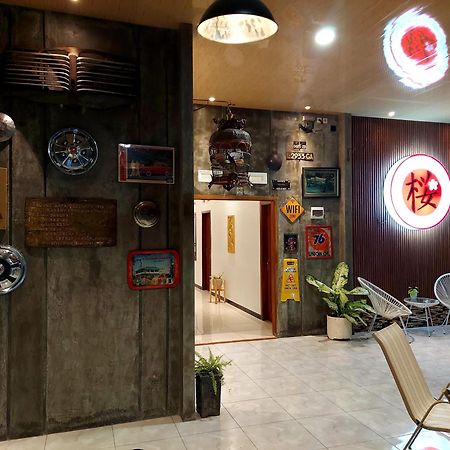 Urbanview Hotel Sakura Kampung Inggris Pare By Reddoorz Exterior foto