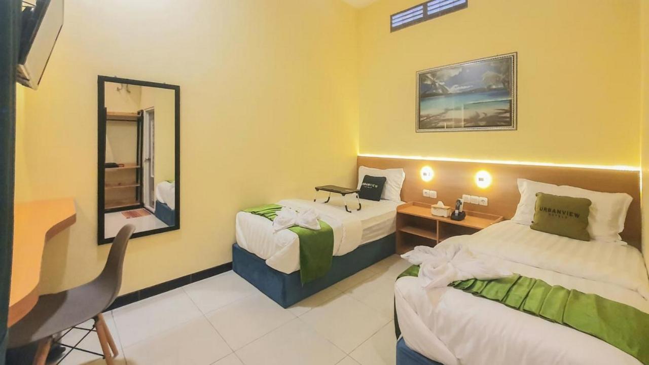 Urbanview Hotel Sakura Kampung Inggris Pare By Reddoorz Exterior foto